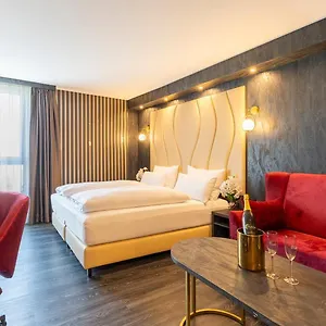 Golden Tulip Parkhotel Hotel